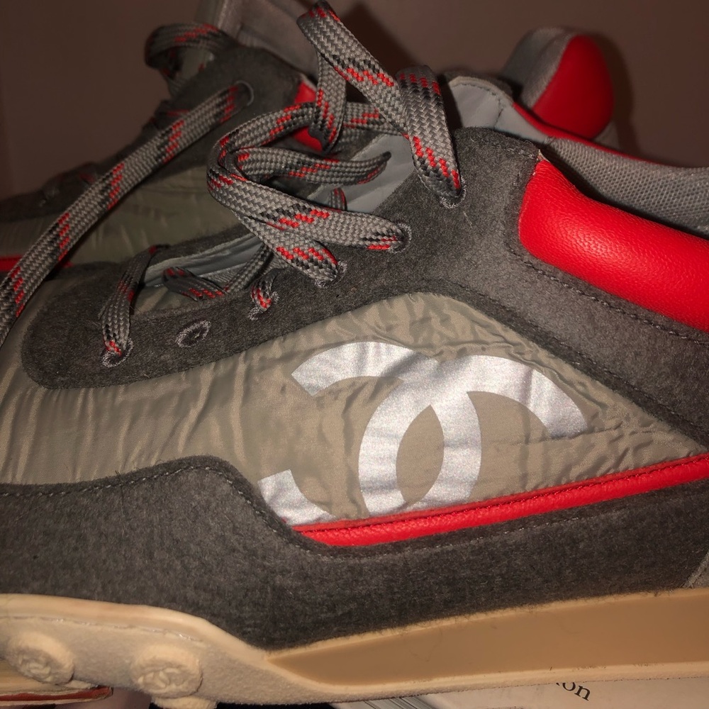 Chanel Men’s sneaker Grey Red & Cream 10.5